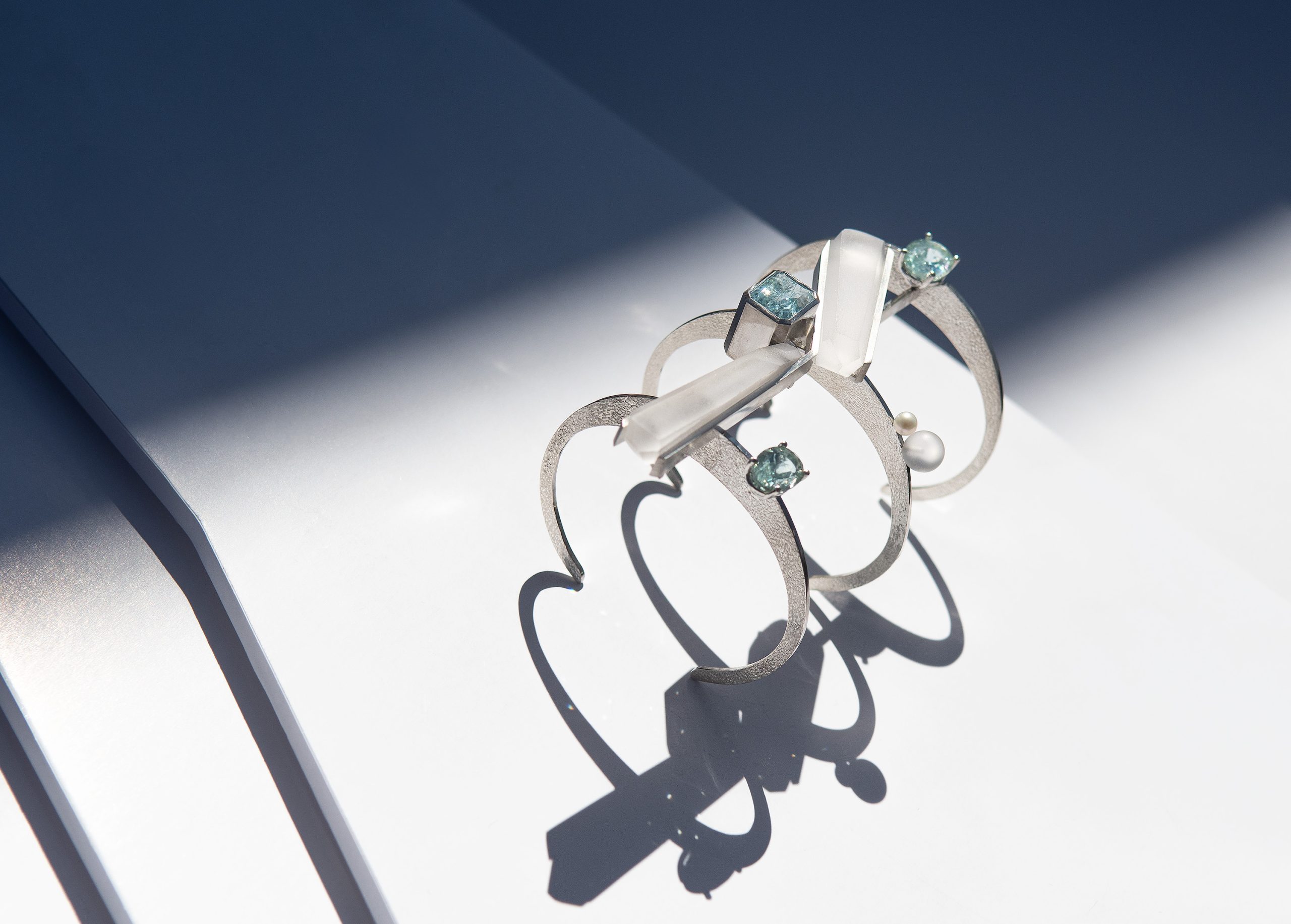 04_Zapestnica_Podobe_vode_Metka_Mikuletic_SIJW_25_