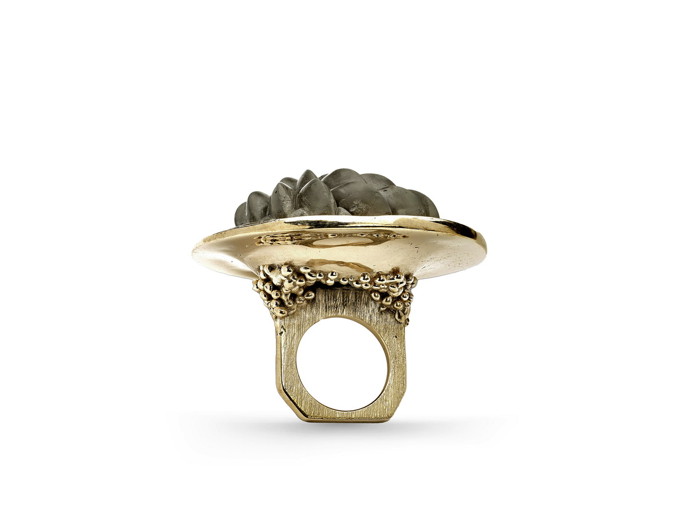 Alexandrina_RemescuSimo_RhapsodyInRipples_Ring_2025_Cement_Bronze_50x48x48cm_2