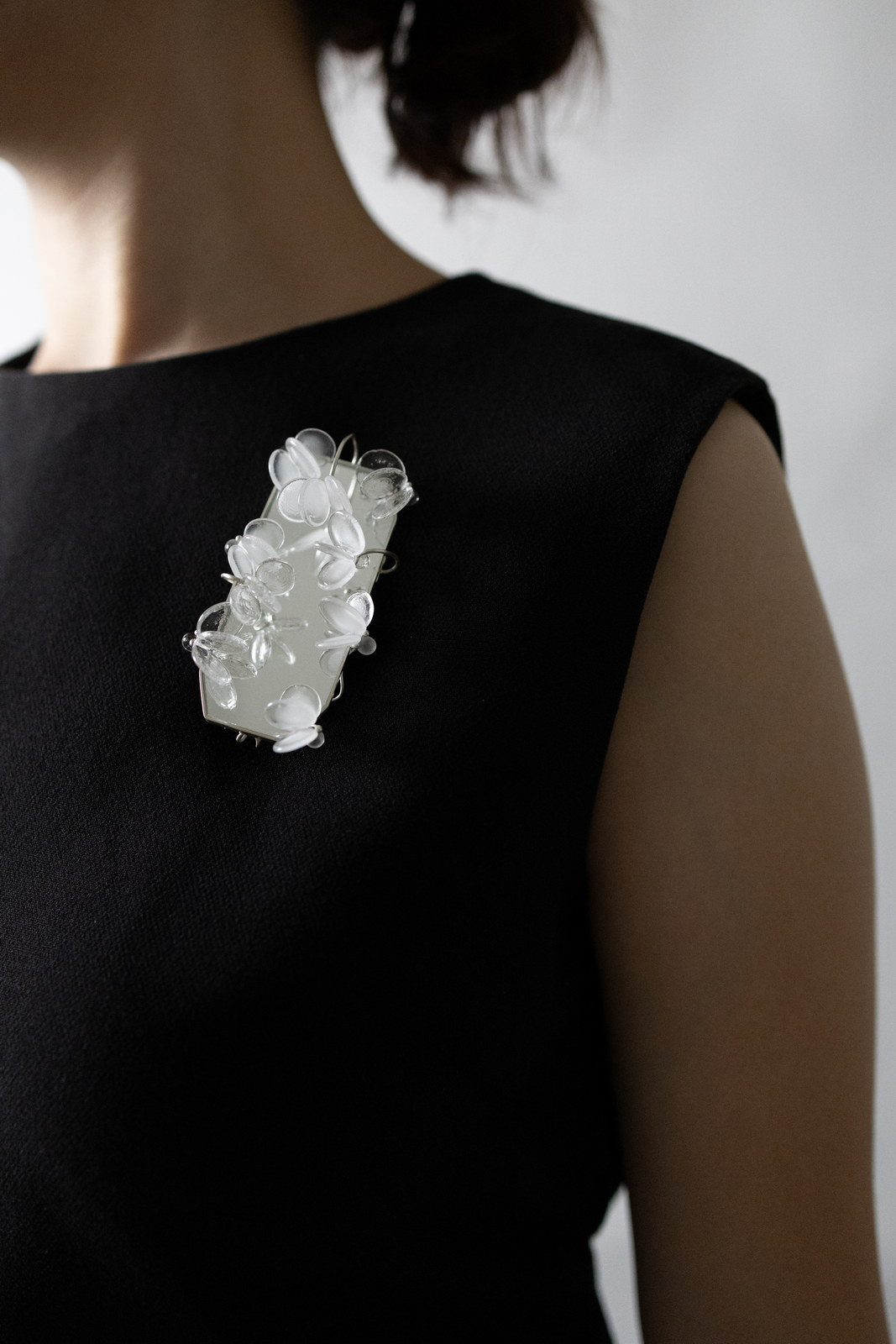 Qian-Qian,Xing_Drifting Shadow#3-2brooch_2