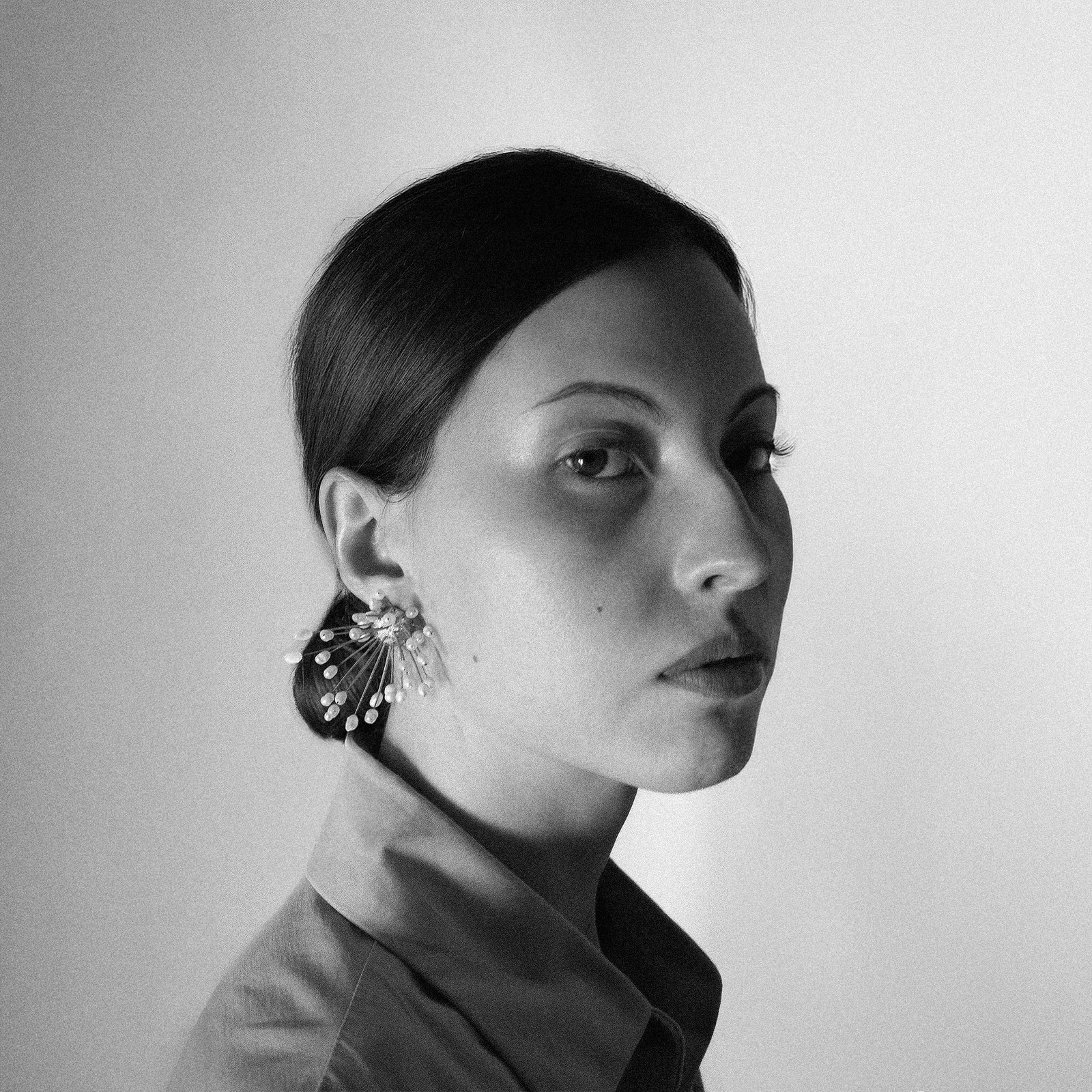 ekat katarina _ needle cushiom earrings 2_2