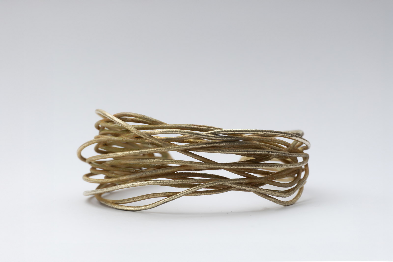 ozcam_isil_unboundmatter_cuff2_2